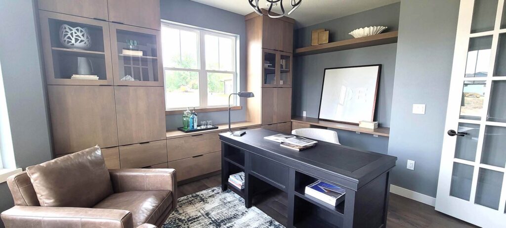 Timeless Transitional Home Office