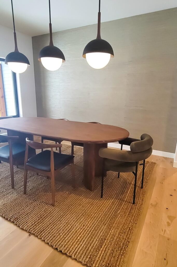 Minimal Mid-Century Dining Room Lighting