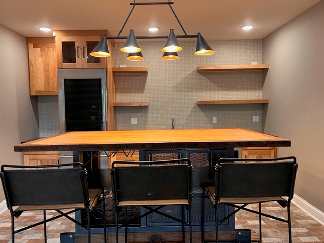 Eclectic Transitional Wet Bar