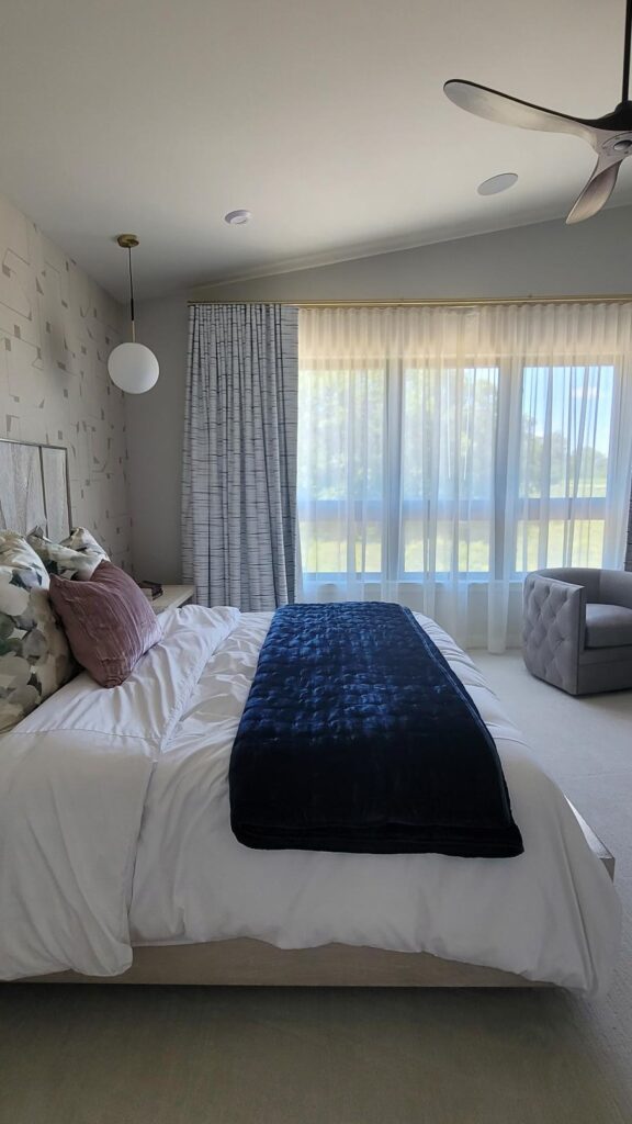 Vibrant Mid-Century Natural Lighting Bedroom