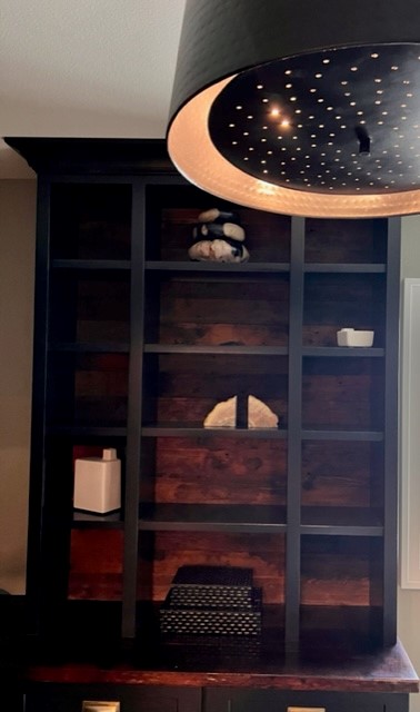 Eclectic Transitional Shelving Decor
