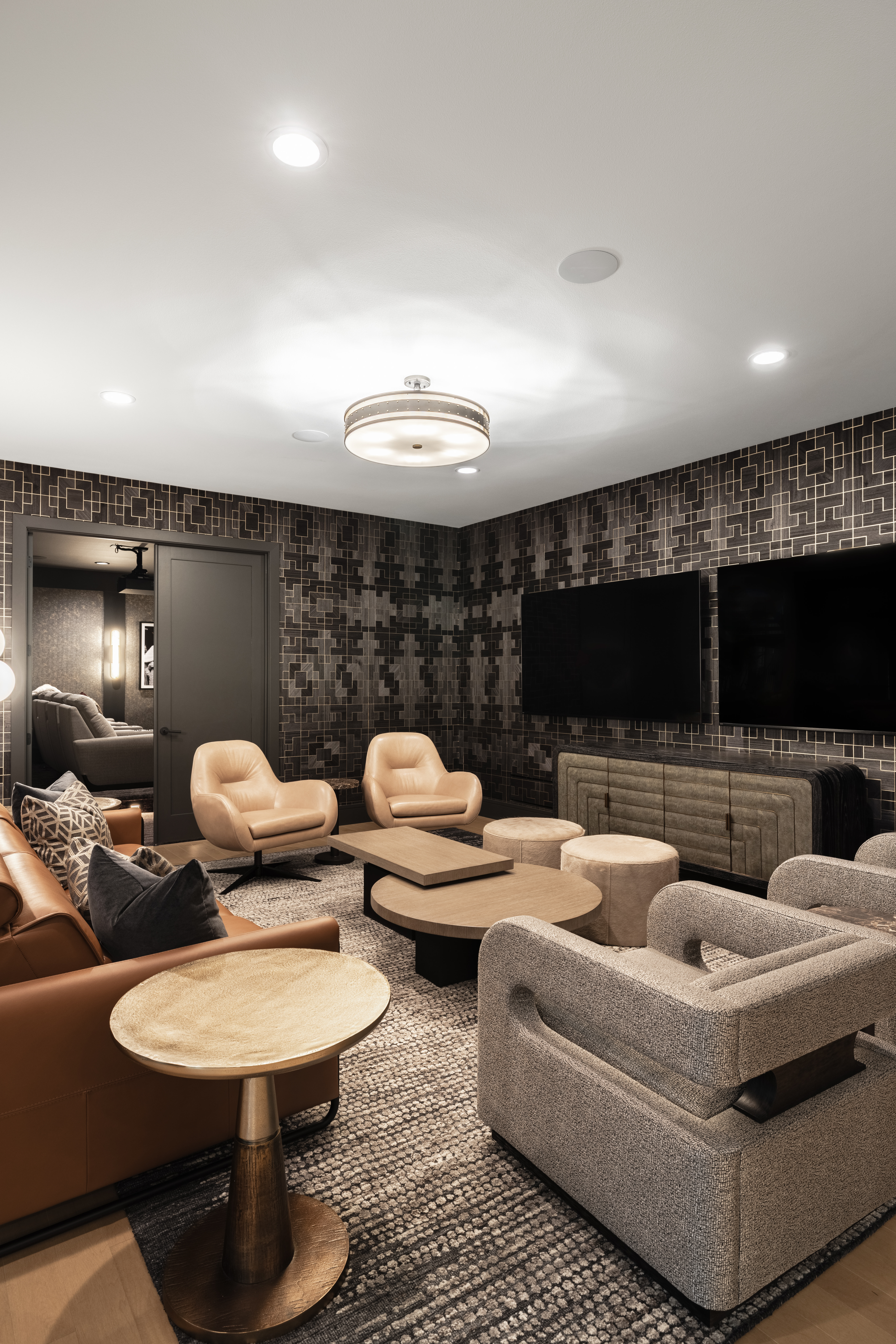 urban elegance seating